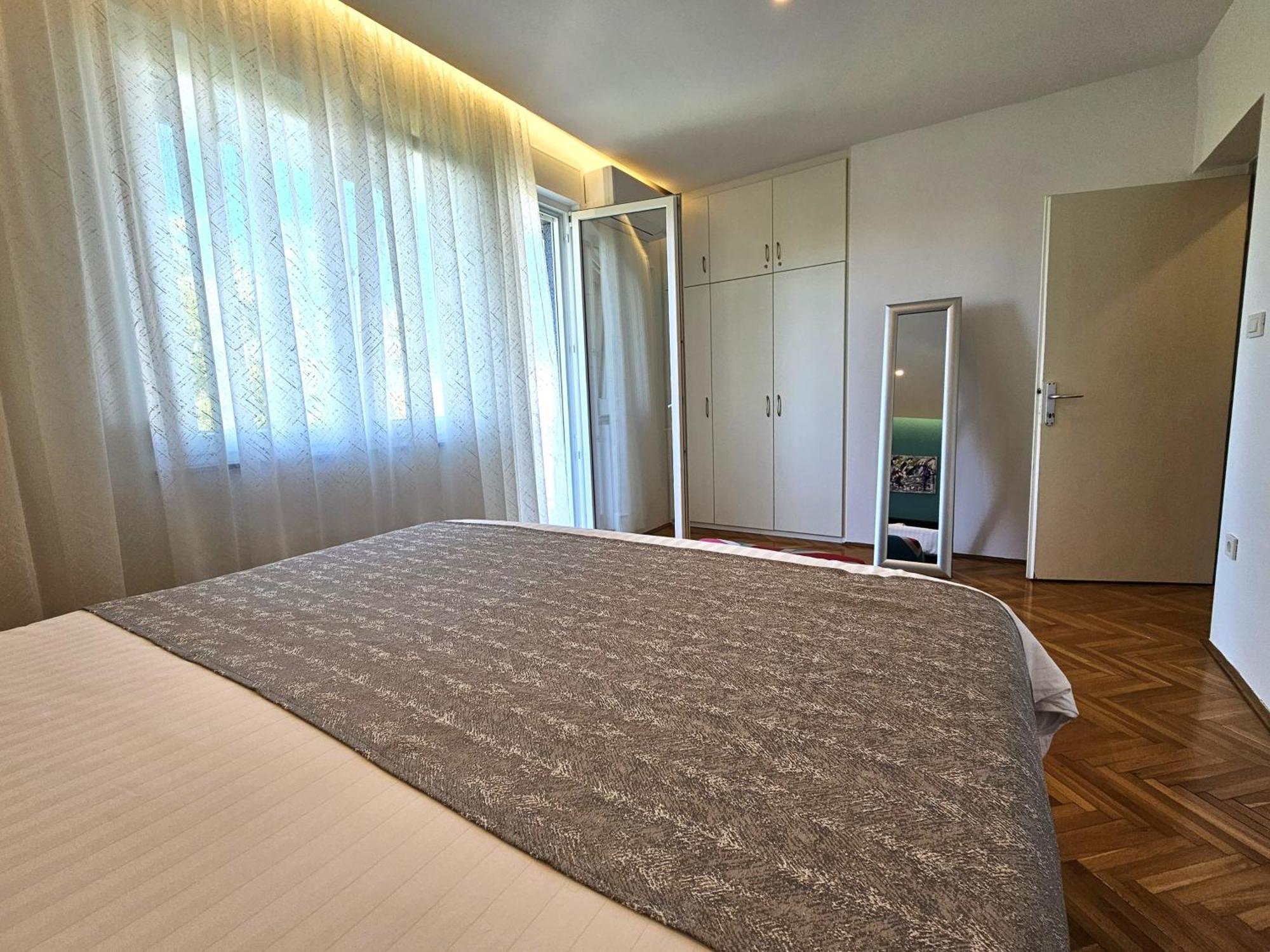 Apartment Olga Malinska Exteriör bild